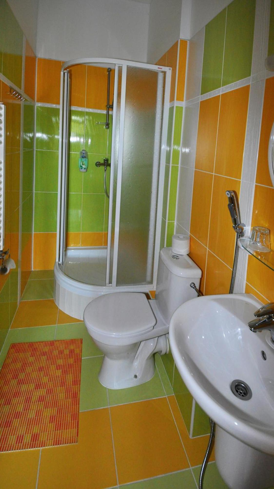 Hotel U Radnice Лоуни Екстер'єр фото