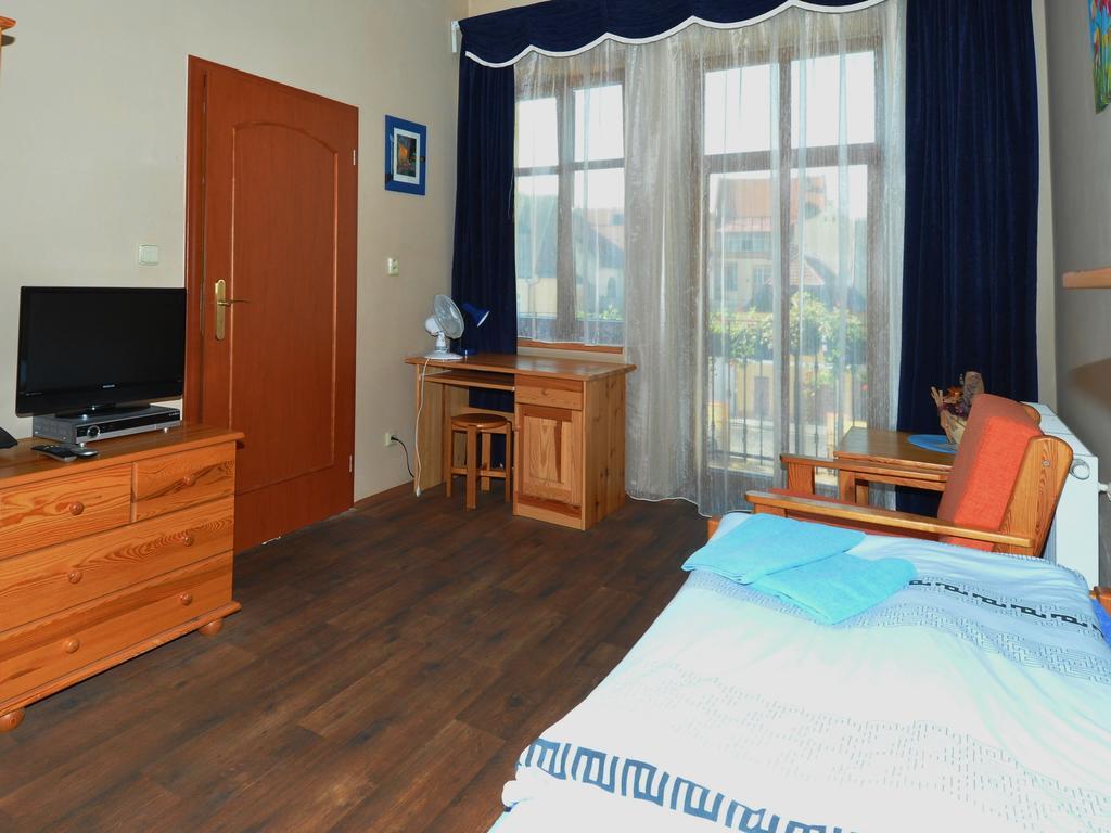 Hotel U Radnice Лоуни Екстер'єр фото